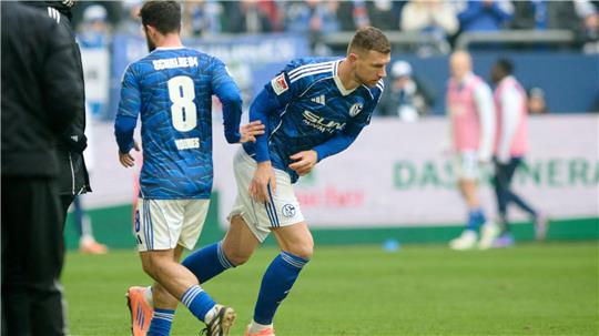 Edin Dzeko hatte entscheidenden Anteil am Schalker Punktgewinn.