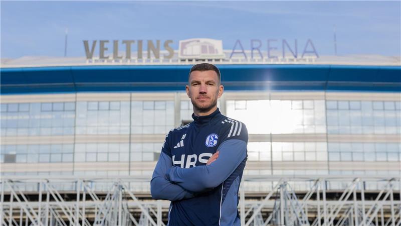 Edin Dzeko will zukünftig in der 2. Bundesliga stürmen.