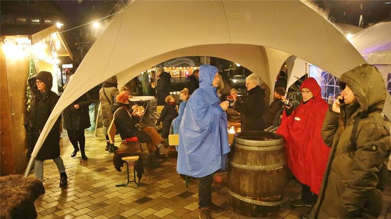 Egal wie schlecht das Wetter ist, Adventsgefühle kommen bei den Besuchern trotzdem auf.