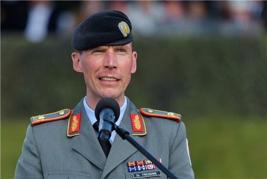 Ehemaliger Brigadekommandeur der Panzerlehrbrigade 9 und jetziger Leiter des Sonderstabes Ukraine im deutschen Verteidigungsministerium : Christian Freuding.