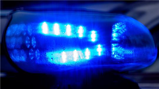 Ein 16-Jähriger ohne Führerschein wurde nachts auf der Autobahn gestoppt. (Symbolbild)