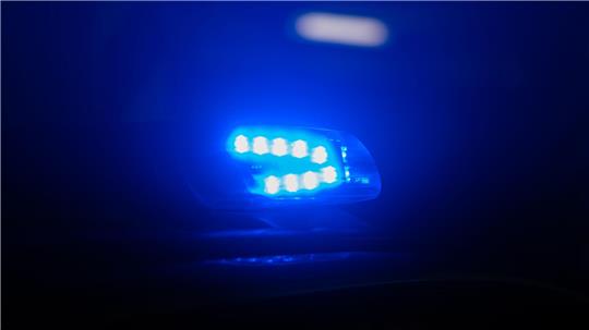 Ein 21-Jähriger hat sich mit einer jungen Frau zum Sex verabredet und ist stattdessen verprügelt und ausgeraubt worden. (Symbolbild)