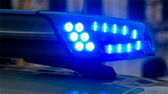 Ein 27-jähriger Autofahrer flüchtet vor der Polizei durch Hannover. (Symbolbild)