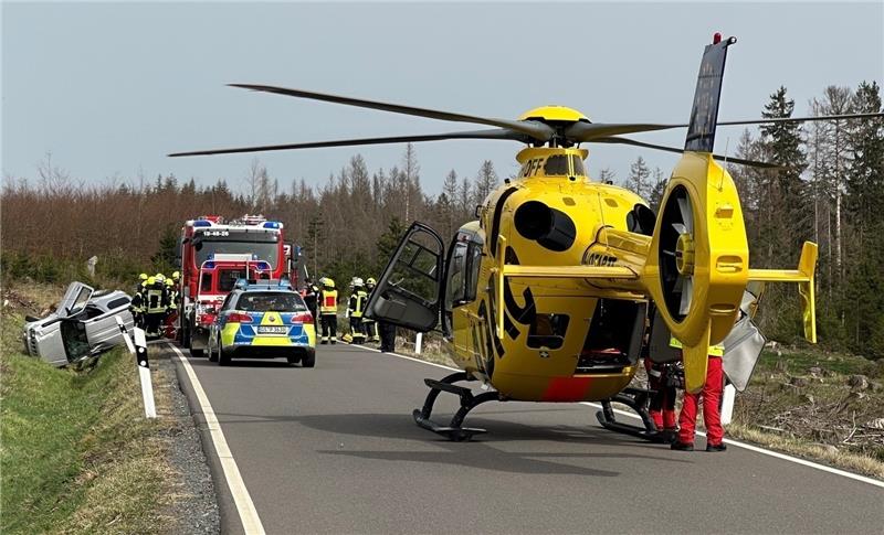 Ein 81-jähriger Autofahrer ist bei einem Verkehrsunfall auf der sogenannten Stahlhaistraße zwischen B 4 und Landesstraße 620, Braunlage Richtung Wieda, schwer verletzt worden. Foto: Eggers