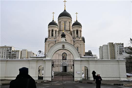 Ein Blick auf die Kirche, in der die Trauerfeier des russischen Oppositionsführers Alexej Nawalny stattfinden soll.