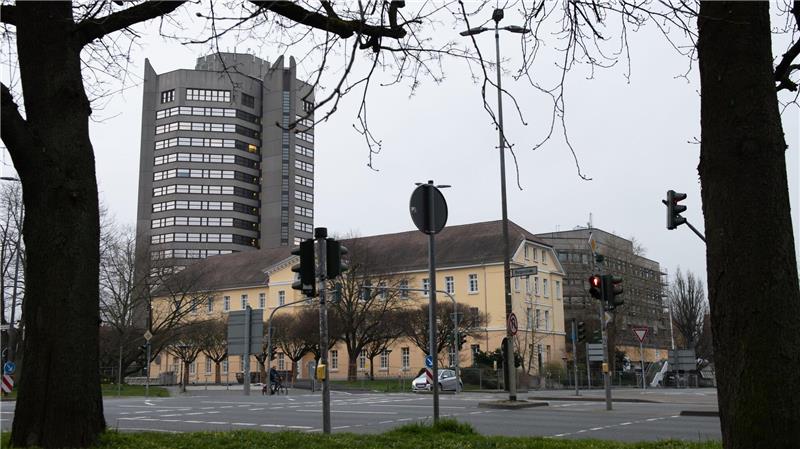 Ein Brief mit Pulver führte zu einem Einsatz im Neuen Rathaus in Göttingen. (Symbolbild) 