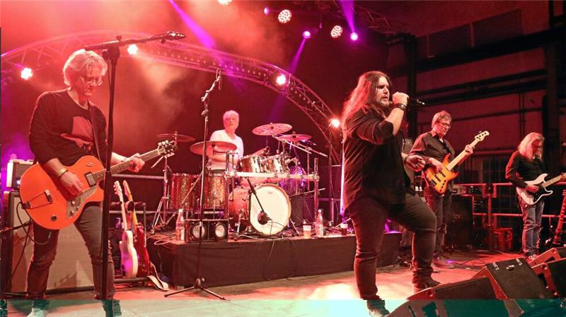 Ein Datum, das sich nicht bewährt hat: Heavy Traffic beim Silvester-Konzert am Rammelsberg.