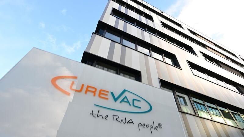 Curevac verkauft Lizenzrecht für Covid- und Grippeimpfstoffe Ein Deal mit dem britischen Pharmakonzern GSK bringt Curevac aus Tübingen Millioneneinnahmen.