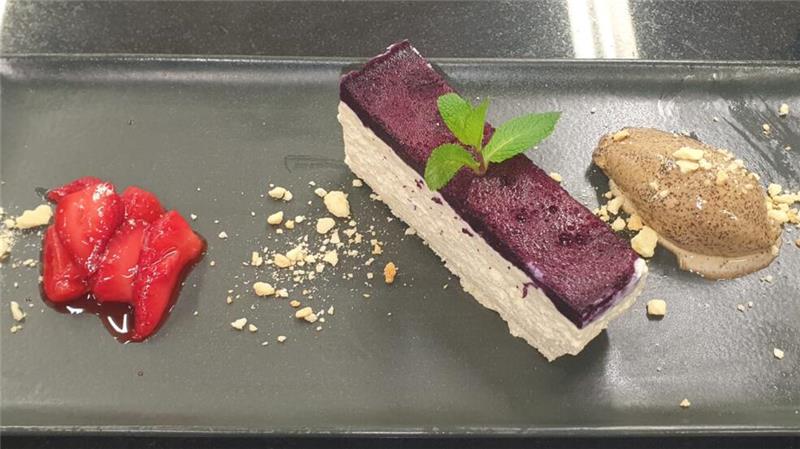 Ein Dessert, das ein Wildmenü abrundet: Für das Projekt „Vom Wald auf den Teller“ haben sich die angehenden Köche einiges ausgedacht.