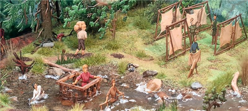 Ein Diorama über Gerberei und Mühlentechnik ergänzt eine Besichtigung der Mühle im Zinnfiguren-Museum. Foto: Kempfer