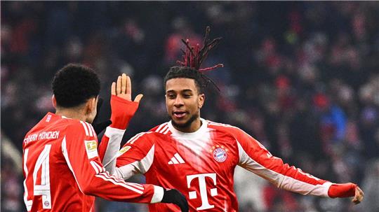 Ein Duo wie einst Robben und Ribéry: Michael Olise (r) und Luis Díaz.