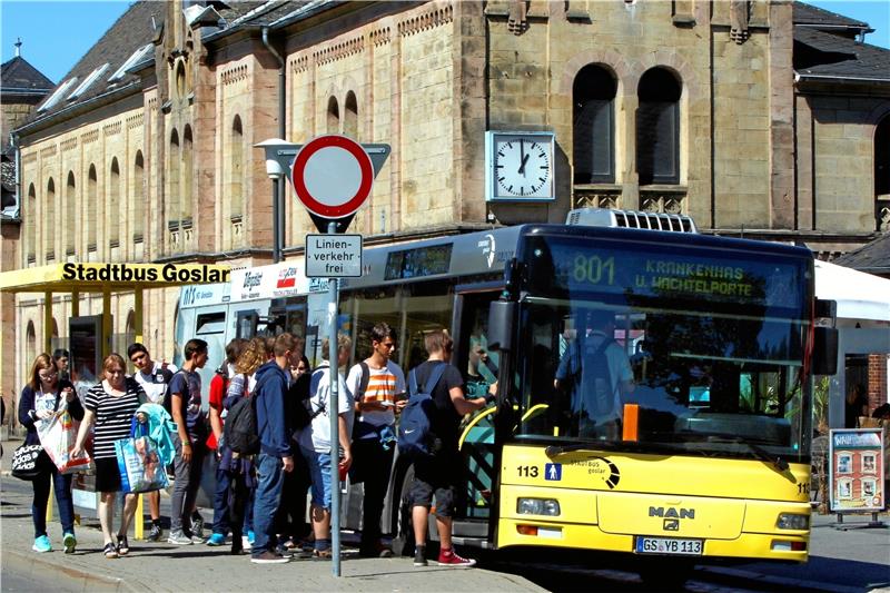 Ein Elfjähriger bekommt Ärger wegen eines zu großen Bustickets.  Archivfoto: Epping