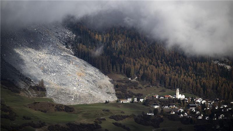 Ein Entwässerungsstollen bringt Entspannung für Brienz. (Archivbild)