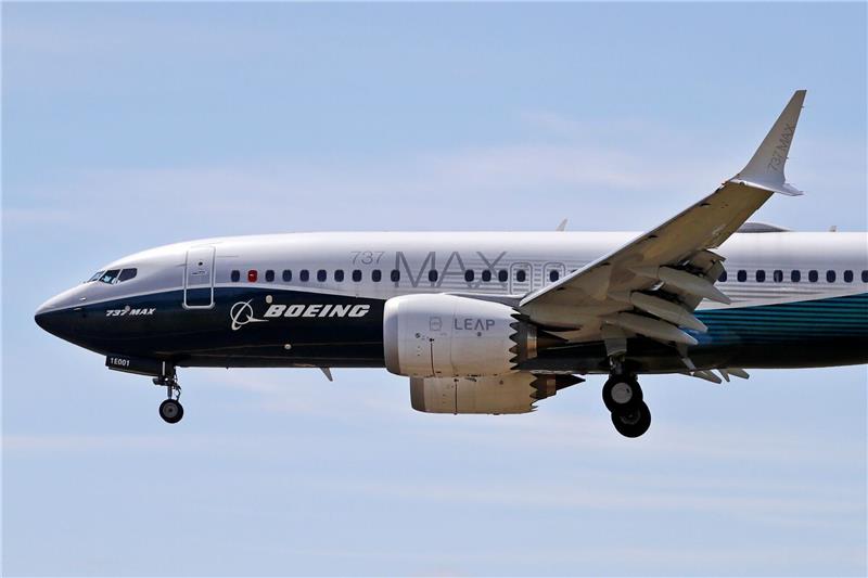 Boeing mit viertem Jahresverlust in Folge Ein Flugzeug vom Typ Boeing 737 Max befindet sich im Landeanflug: Der US-Flugzeugbauer hat seine Quartalszahlen vorgelegt.
