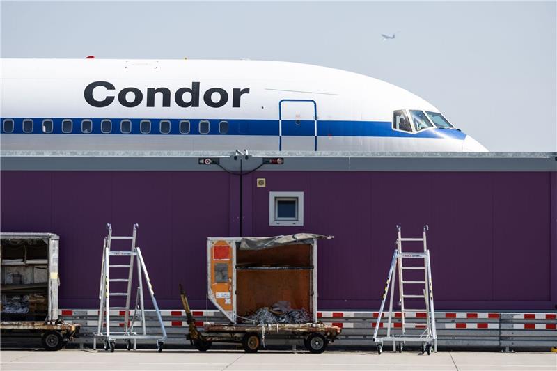 Schwere Turbulenzen auf zwei Flügen - 27 Verletzte Ein Flugzeug von Condor (Archivbild).