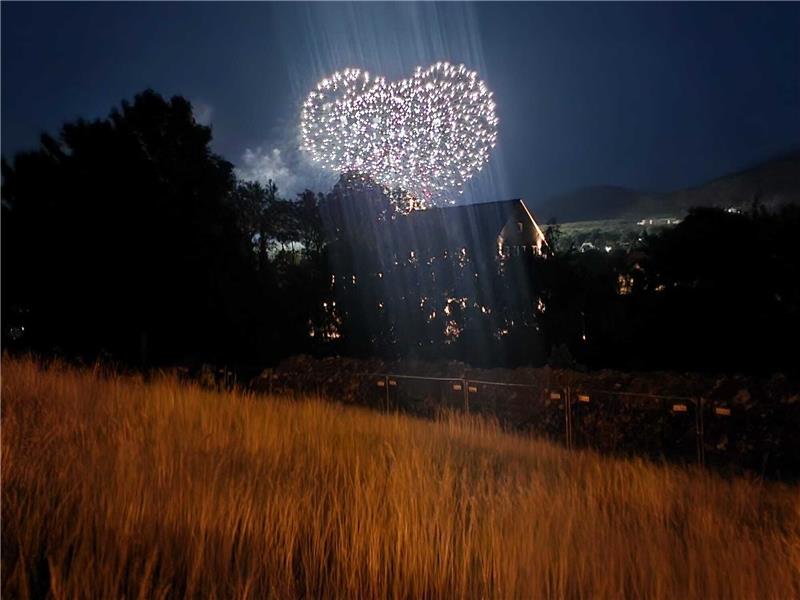 „Ohhh!“, „ahhh!“: Feuerwerk begeistert Schützenfest-Besucher Ein Herz für Goslar: Das Feuerwerk zum Start des Schützenfestes begeistert die Besucher. Foto: Sowa