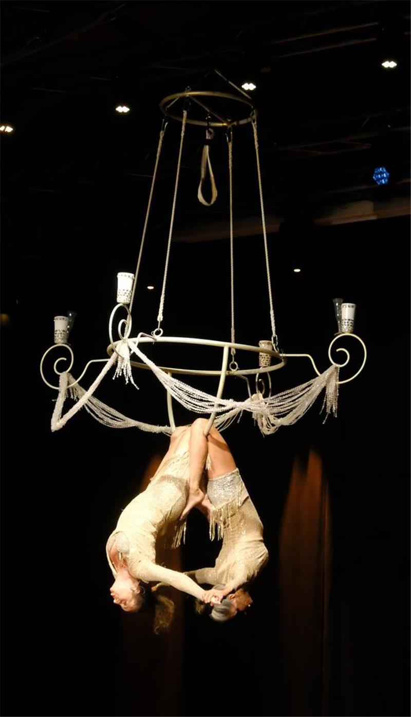 Ein Highlight der Langen Nächte und der 44. Goslarer Tage der Kleinkunst: „2Gold mit Flugrost“, Akrobatik unterm Kraftwerksdach.