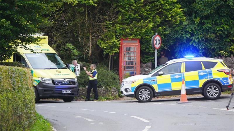 Bus in England verunglückt – Ein Kind tot, viele Verletzte Ein Kind ist bei einem Busunfall in England ums Leben gekommen.