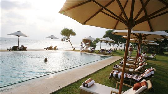 Ein Kläger darf den Reisepreis mindern, weil in seinem Urlaub die Liegen am Hotelpool mit Handtüchern reserviert waren. (Symbolbild)