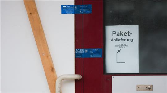 Ein Mann steht im Verdacht, seine Söhne, seine Ehefrau, seine Schwester und dann sich selbst getötet zu haben. 