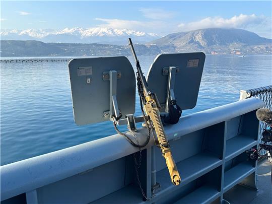 Ein Maschinengewehr MG3 an Bord der Fregatte «Hessen».