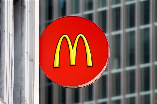 Ein McDonald's-Franchise-Filliale in einem Restaurant in der Innenstadt von Pittsburgh.