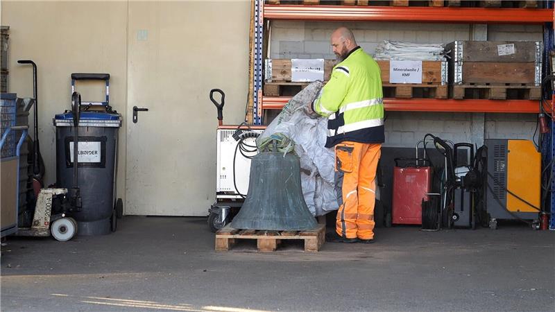 Ein Mitarbeiter eines Recyclinghofs kaufte die Glocke.