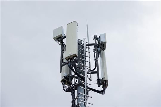 Ein Mobilfunksendemast: Die Telekommunikationsanbieter sind von dem Minderungsrecht wenig begeistert.