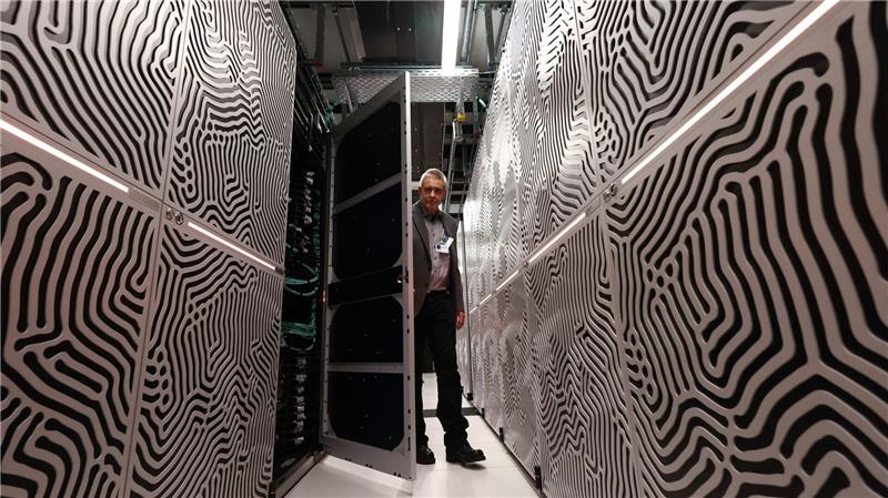 Ein Modul des ersten europäischen Supercomputers der Exascale-Klasse. Mit JUPITER nimmt der erste europäische Supercomputer der Exascale-Klasse  in Jülich seinen Betrieb auf.