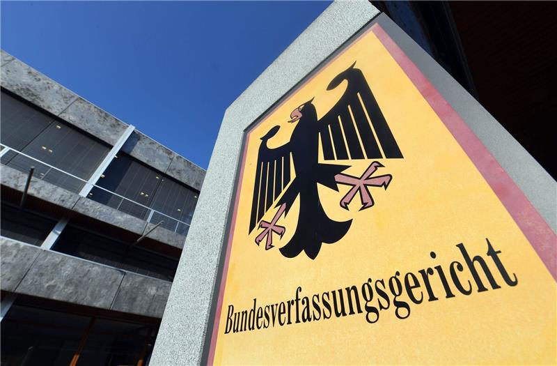Trotz Freispruch vor Gericht? Karlsruhe prüft Neuregelung Ein Mord aus dem Jahr 1981 beschäftigt heute das Bundesverfassungsgericht - es geht um Grundsätzliches.