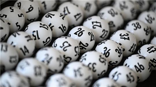 Ein Niedersasche hat den bisher höchsten Gewinn erzielt, der bisher in diesem Jahr bei einer der Lotterien von Lotto Niedersachsen erzielt wurde. (Illustration)