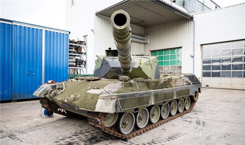 Rheinmetall rüstet alte Leopard-Panzer für Ukraine auf Ein Panzer vom Typ Leopard 1 (Archivbild). Rheinmetall bereitet rund 30 der Panzer für die Ukraine auf.