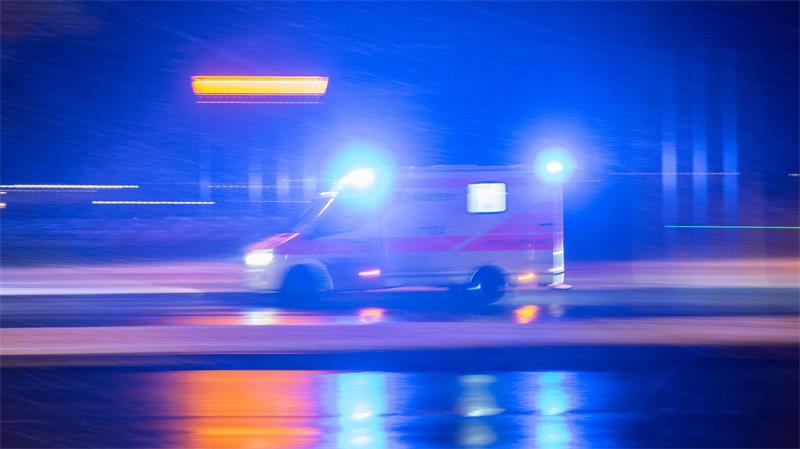 Ein Pedelecfahrer kommt nach einem Unfall in Meppen in ein Krankenhaus. (Symbolbild)
