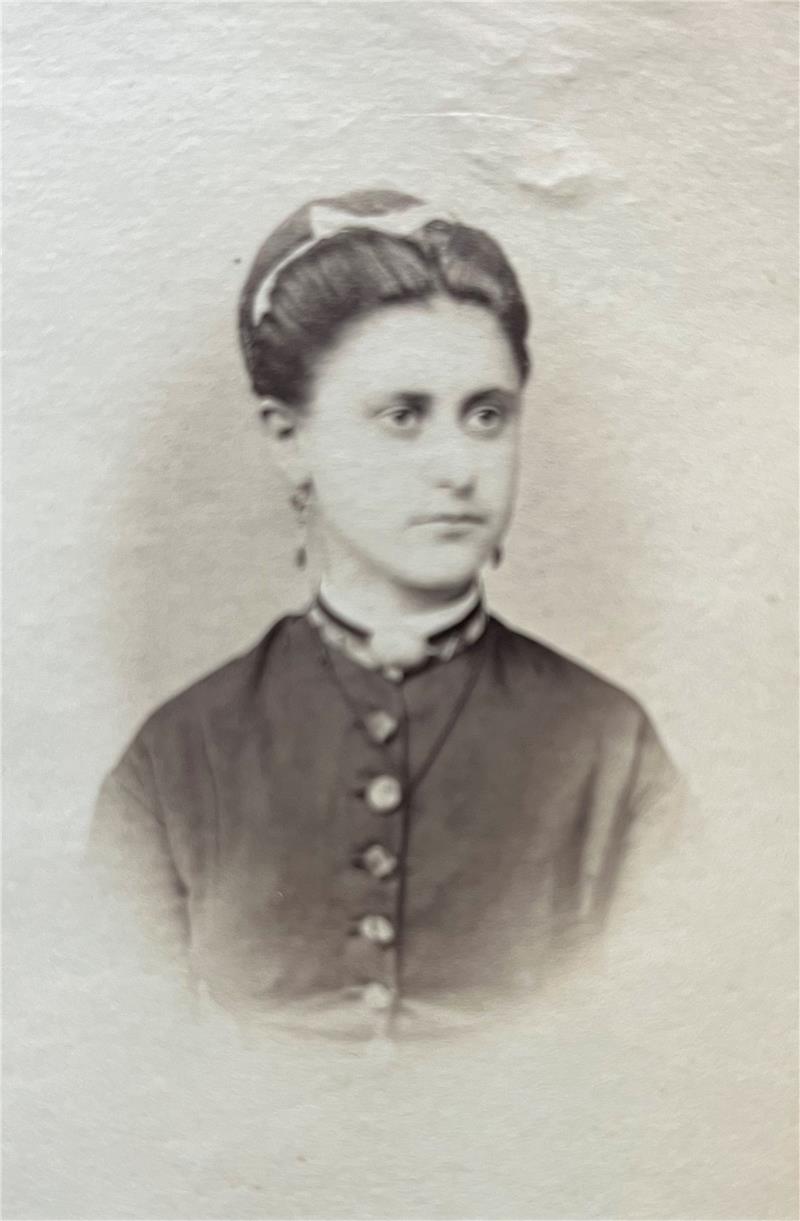 Das bewegte Leben der Seesenerin Henriette Stern Ein Porträt von Henriette Stern als junge Frau um 1870 herum. Foto: Privat