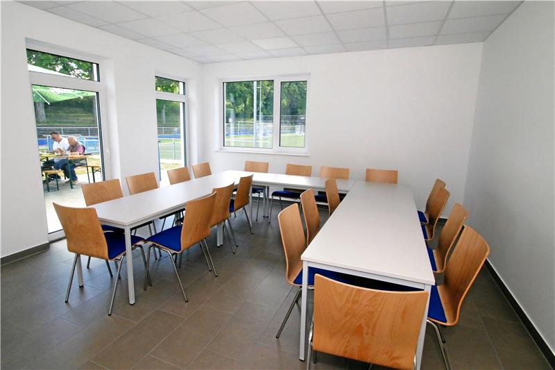 Ein Raum für helle Momente: Auch ein Besprechungszimmer findet sich im neuen Gebäude. Foto: Epping