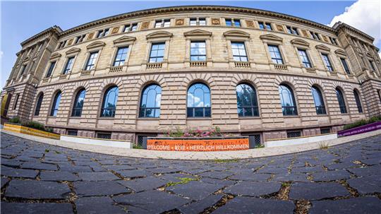 Ein Restaurationsteam hat ein fast 300 Jahre altes Schriftstück entdeckt. (Archivbild) 