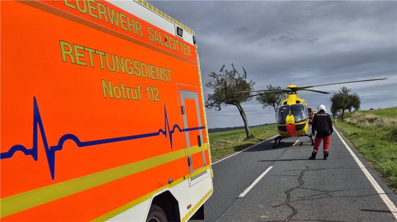 Ein Rettungshubschrauber wurde an die Einsatzsstelle alarmiert.