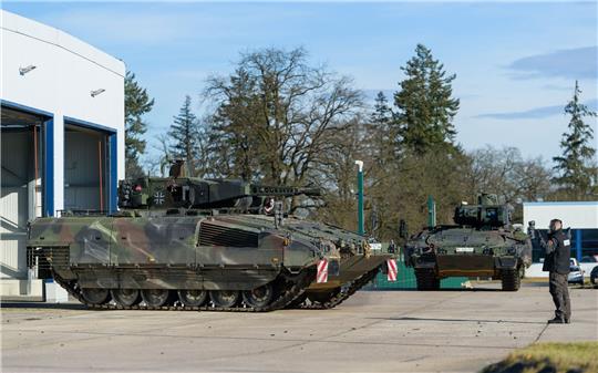 Ein Schützenpanzer der Bundeswehr vom Typ Puma auf dem Kasernengelände in Munster.