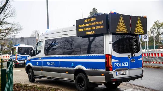 Ein Sprengmeister hat eine Bombe in Bremen erfolgreich entschärft. 