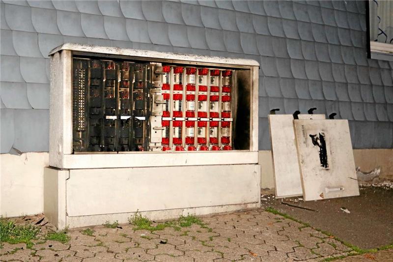 Ein Stromkasten in der Springerstraße ist explodiert.  Foto: Epping