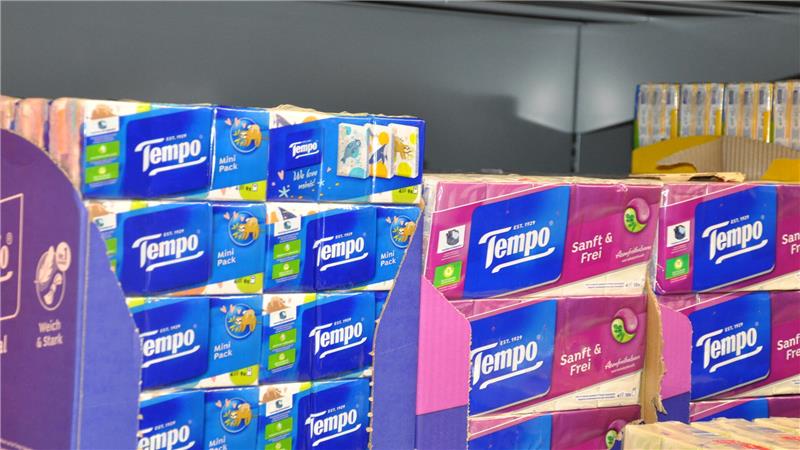 Ein Warenname als Problem: Auf der Baustelle ist Tempo angesagt.