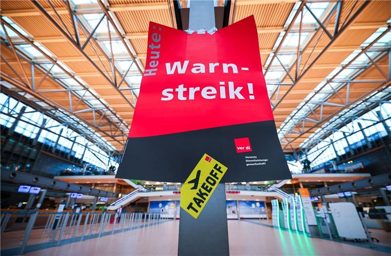 Warnstreikwelle der Luftsicherheitskräfte beginnt in Hamburg Ein Warnstreik des Sicherheitspersonals führt am Donnerstag zu Einschränkungen an vielen deutschen Flughäfen.