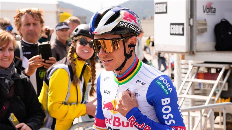 Ein Weltmeister als Helfer? Remco Evenepoel hatte bei der Katalonien-Rundfahrt damit kein Problem. (Archivbild)