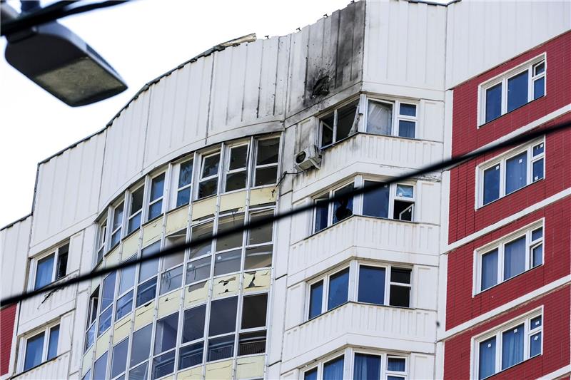 Kreml macht Kiew für Drohnenangriffe verantwortlich Ein Wohnhaus, das Berichten zufolge durch eine ukrainische Drohne beschädigt wurde.