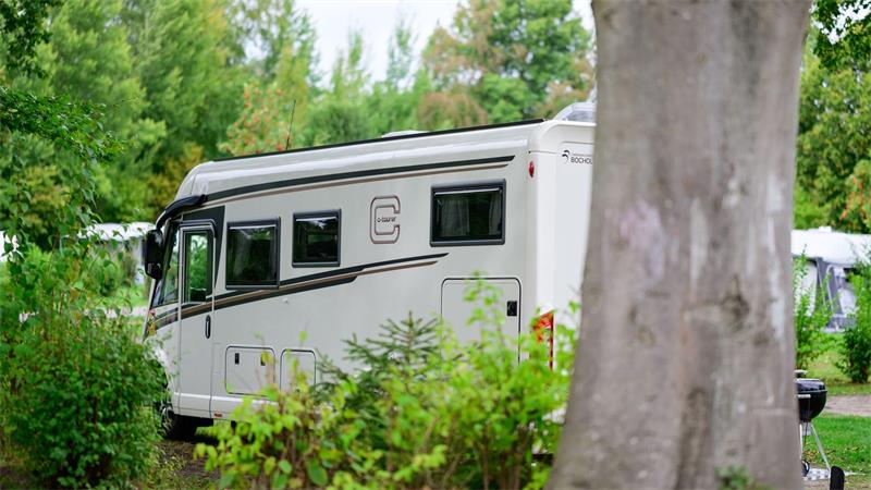 Camping-Boom in Niedersachsen: Südsee-Camp im Herbst gefragt Ein Wohnmobil auf dem Gelände vom Südsee-Camp.