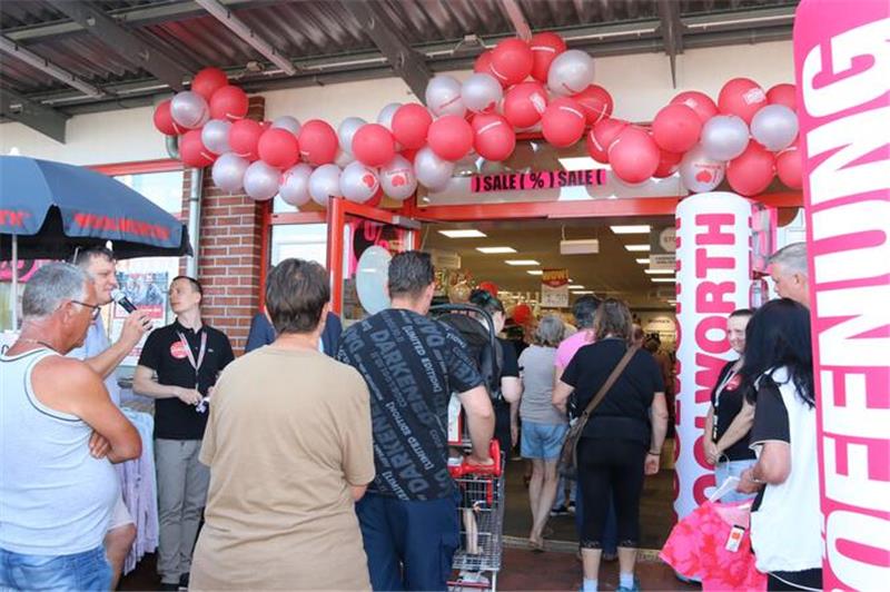 Ein Woolworth-Store wurde am Donnerstag in Langelsheim eröffnet.