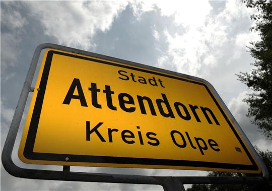 Ein acht Jahre altes Mädchen soll nahezu sein gesamtes Leben lang in einem Haus im sauerländischen Attendorn  festgehalten worden sein.