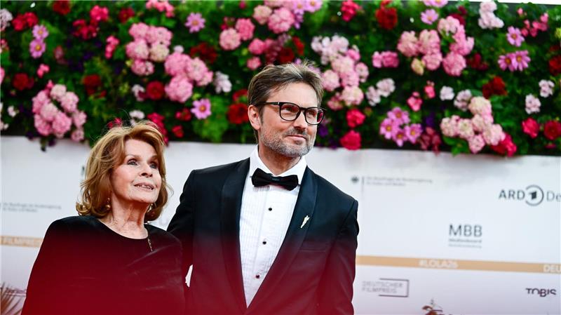 Ein besonderes Duo: Senta Berger mit ihrem Sohn Simon Verhoeven.