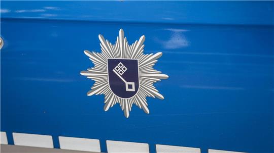 Ein früherer Polizist schritt bei einem mutmaßlichen Ladendiebstahl in Bremerhaven ein. (Symbolbild)
