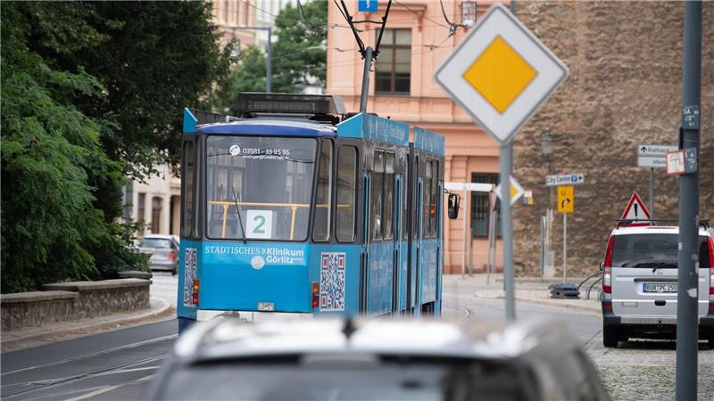 Studie: ÖPNV leistet wirtschaftlich viel mehr als er kostet Ein gut ausgebauter ÖPNV macht Regionen für Touristen und Arbeitgeber attraktiv - und trägt somit zur Bruttowertschöpfung bei. (Symbolbild)